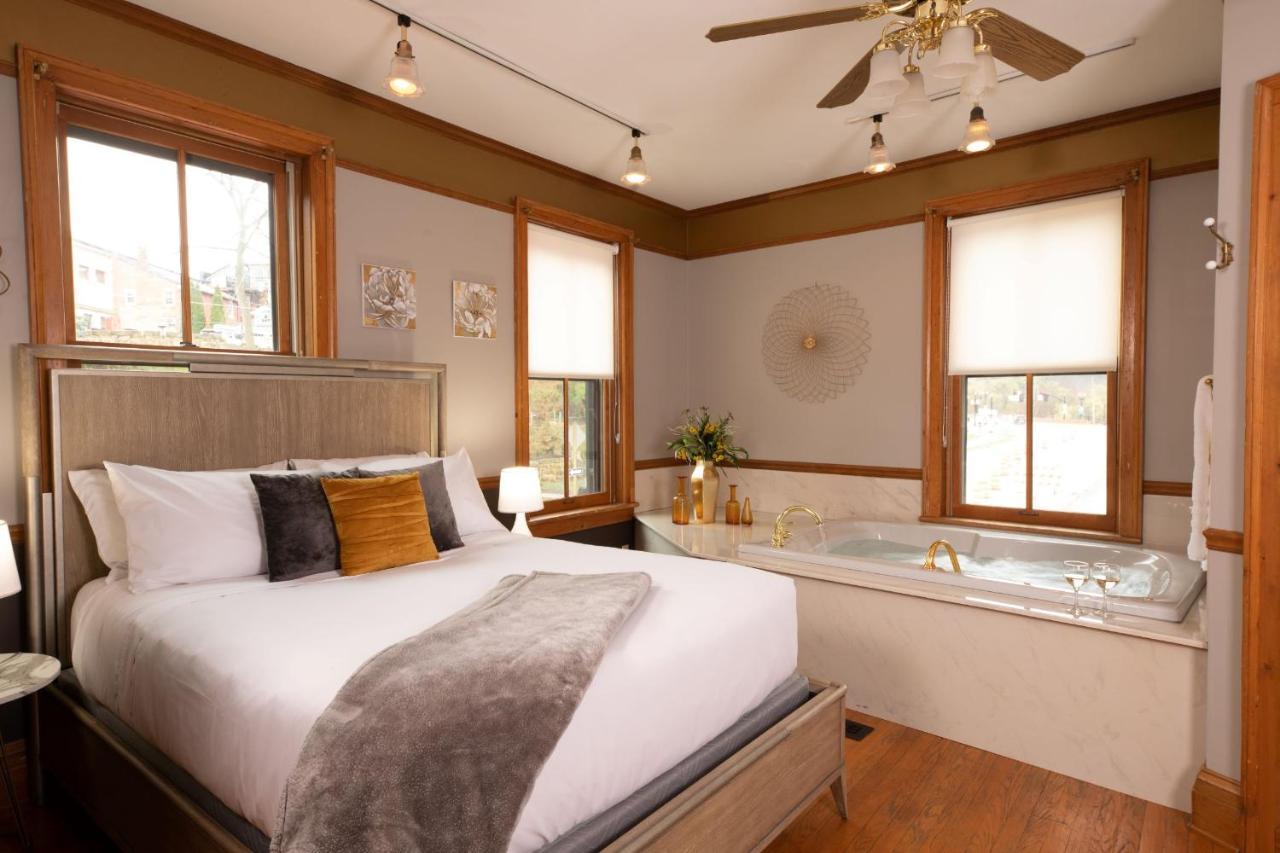 Riverboat Suites กาลีนา ภายนอก รูปภาพ