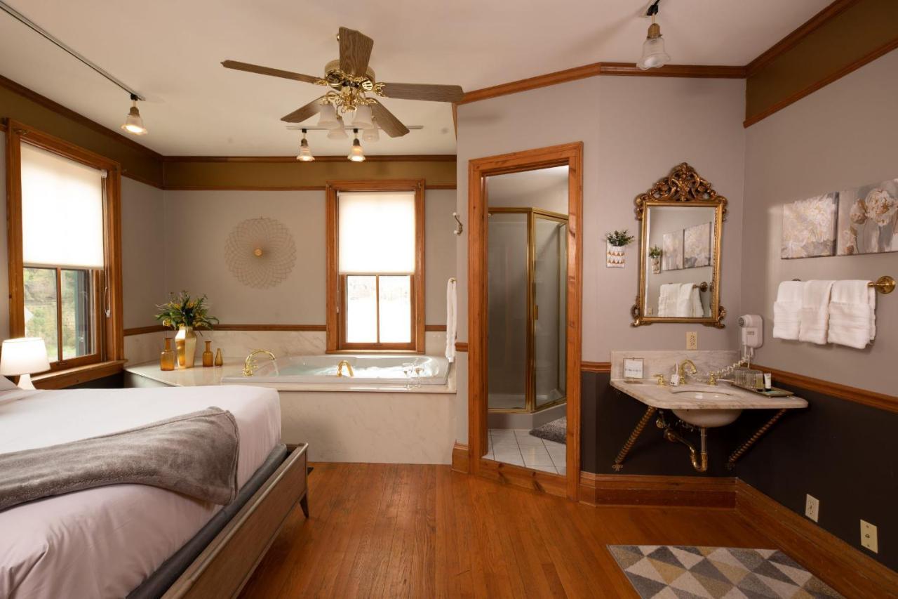 Riverboat Suites กาลีนา ภายนอก รูปภาพ