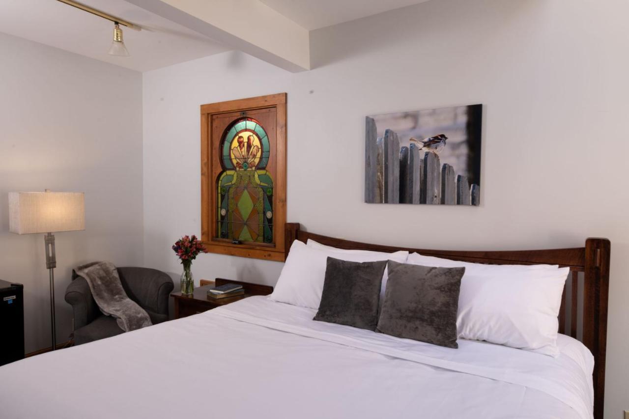 Riverboat Suites กาลีนา ภายนอก รูปภาพ