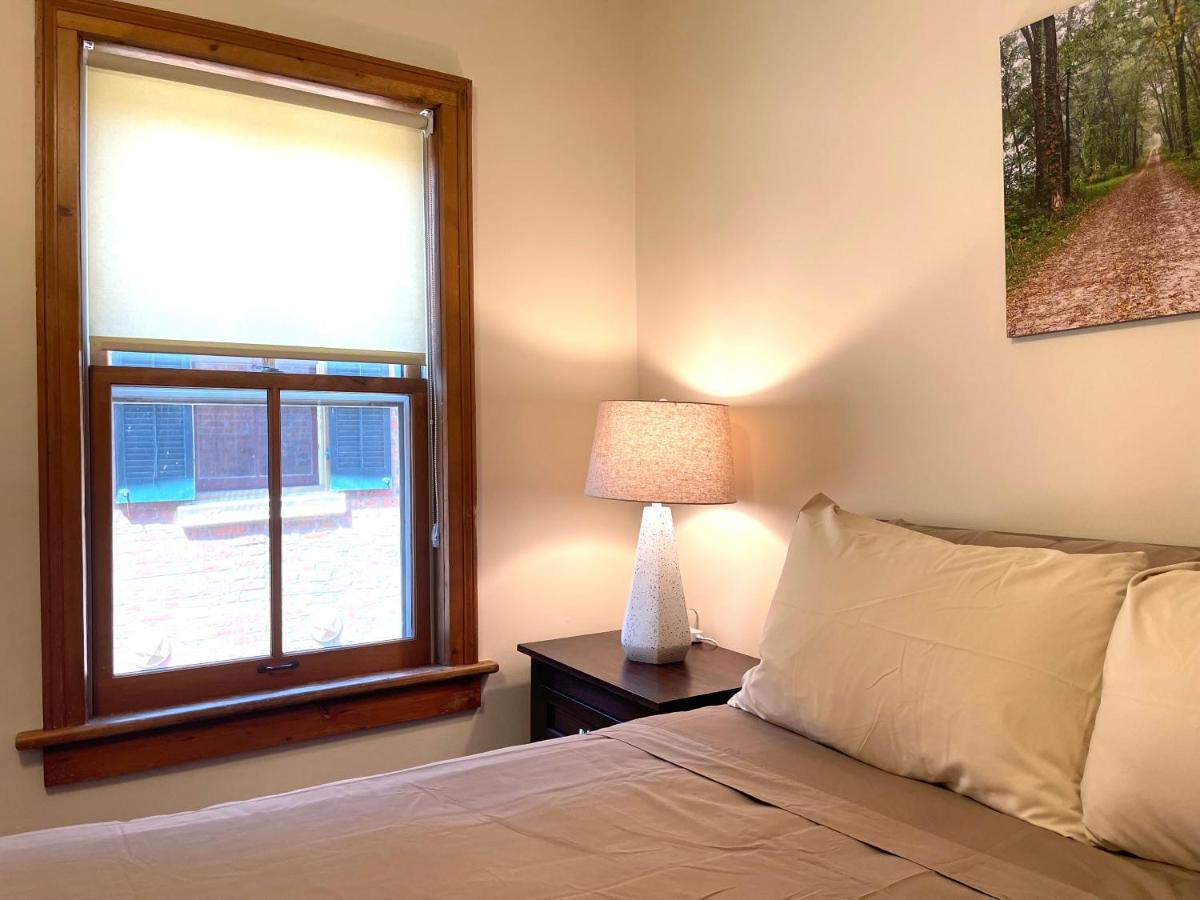 Riverboat Suites กาลีนา ภายนอก รูปภาพ