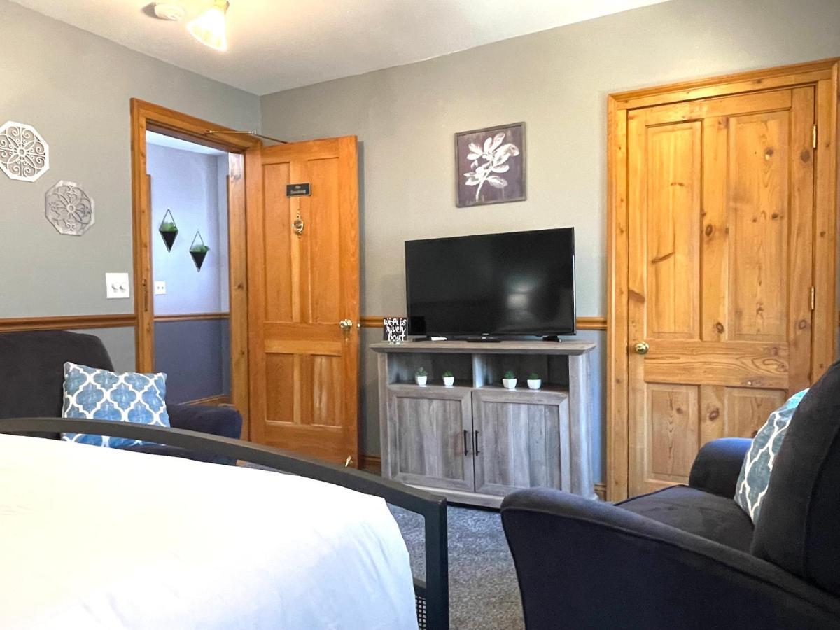 Riverboat Suites กาลีนา ภายนอก รูปภาพ