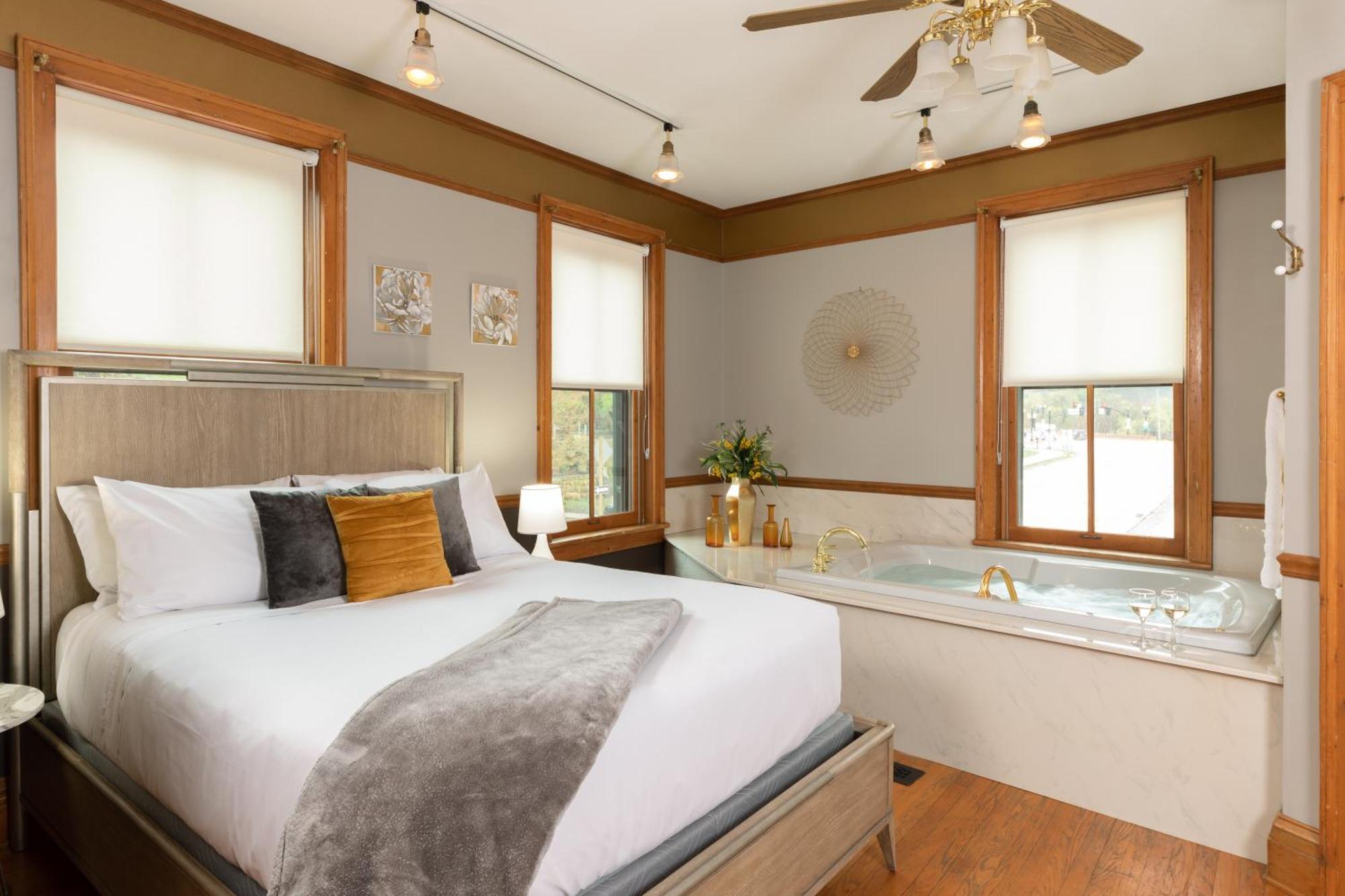 Riverboat Suites กาลีนา ภายนอก รูปภาพ