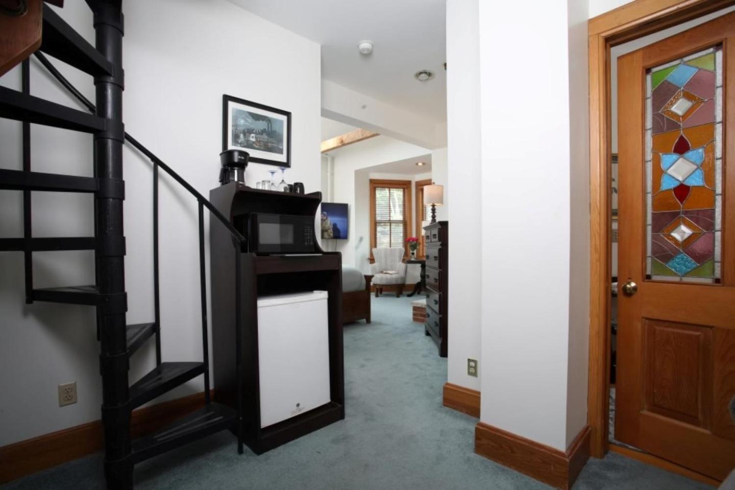 Riverboat Suites กาลีนา ภายนอก รูปภาพ