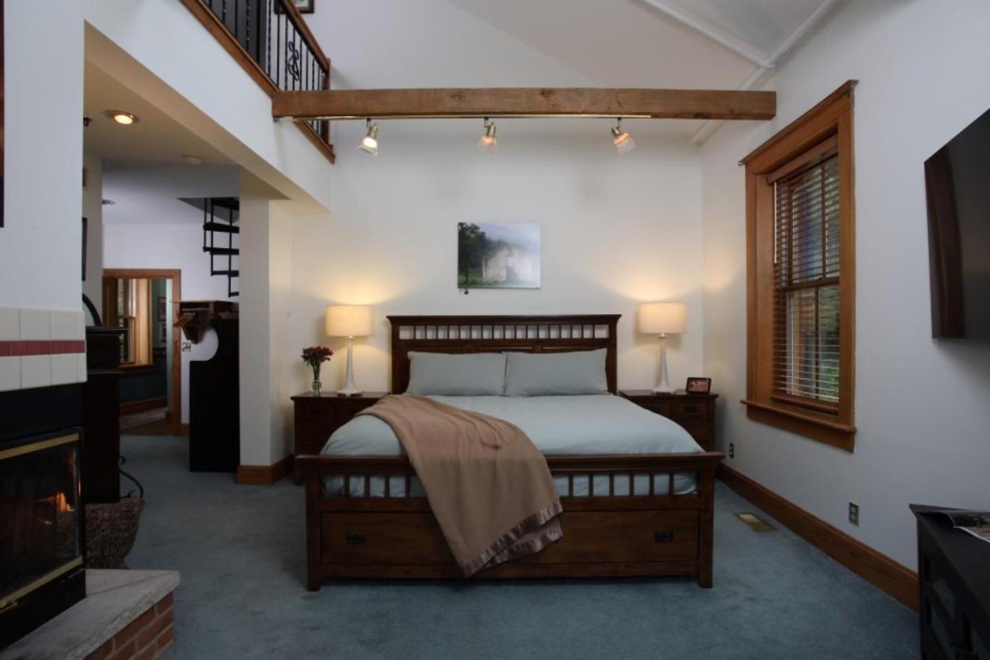Riverboat Suites กาลีนา ภายนอก รูปภาพ